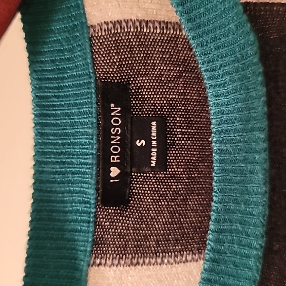 Sweater - Picture 2 of 2